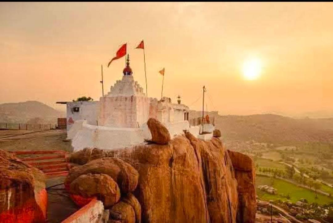 Sai Ram Home Stay Hampi Bagian luar foto
